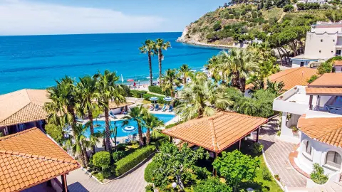 Italien Bella-Calabria 4-Sterne Hotel Villaggio Baia D'Ercole aussenansicht-placeholder