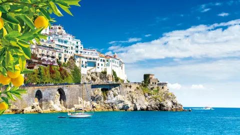 Schöne Aussicht auf Amalfi-placeholder