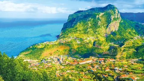Adlerfelsen auf Madeira erkunden-placeholder