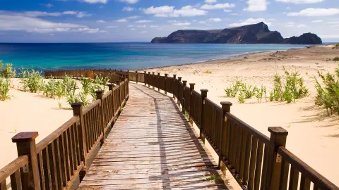 Steg zum Sandstrand in Porto Santo-placeholder